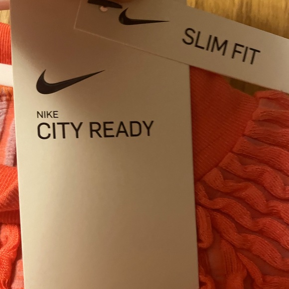 Nike Training Longsleve Size XSM - Picture 3 of 5